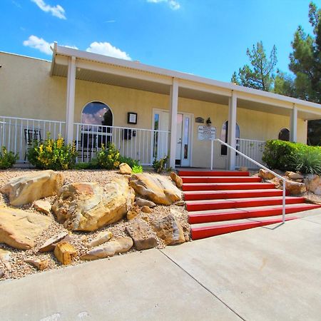 Villas At Southgate St. George Exterior photo